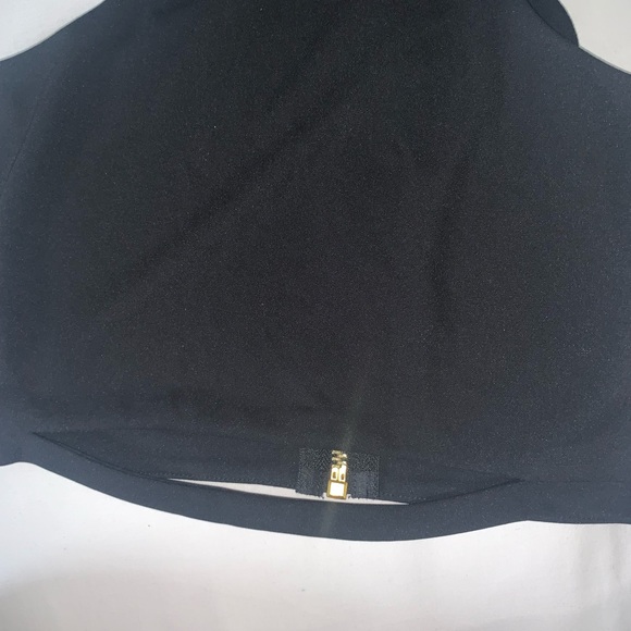 Angl chic peek zipper black crop tank top - Picture 3 of 7